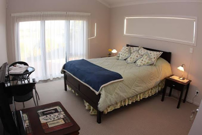 Reviews of Richmond Farm Lodge in Oakura - Hotel