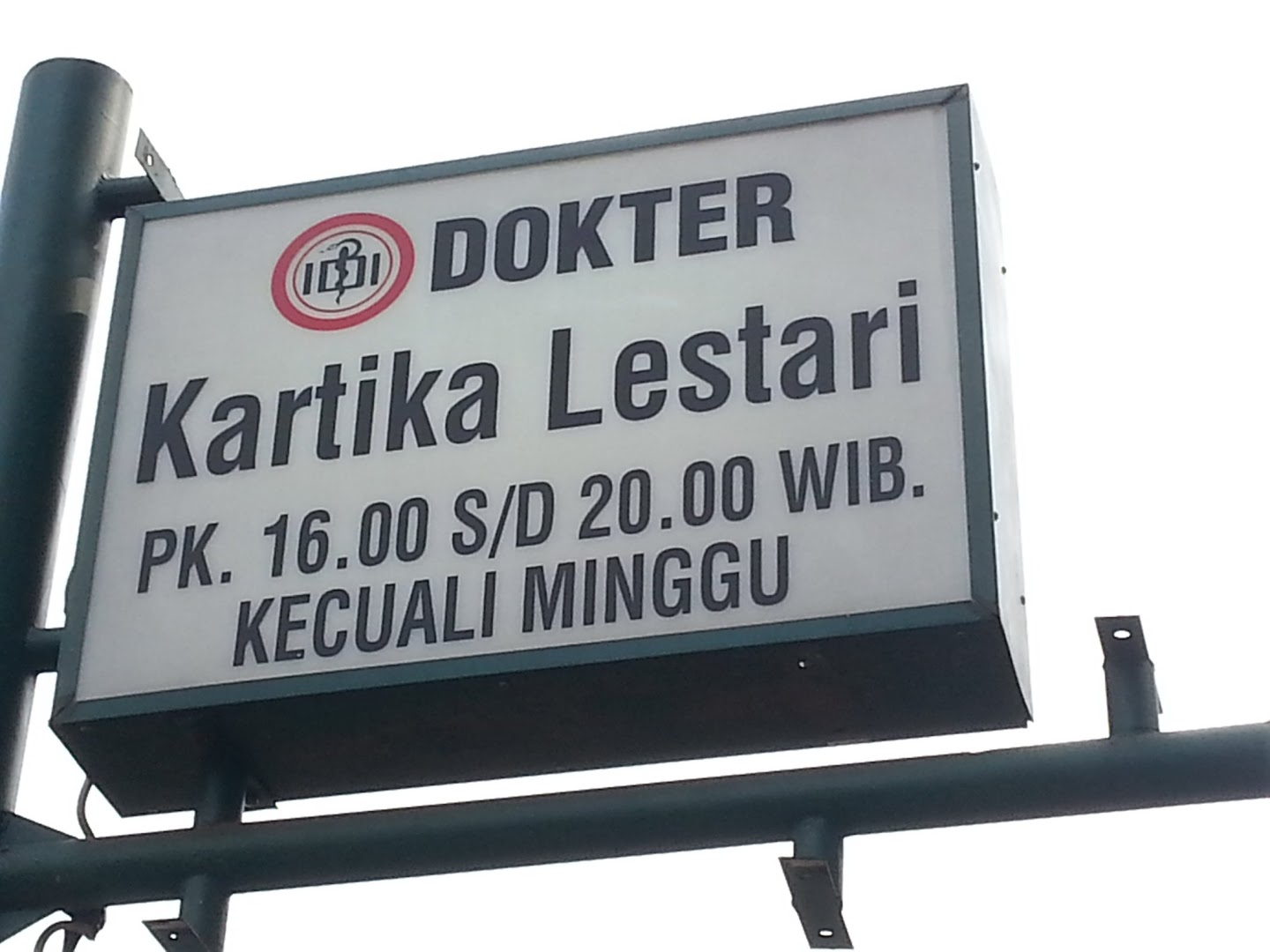 Dokter Kartika Lestari Photo