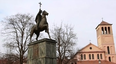 churchandstatue