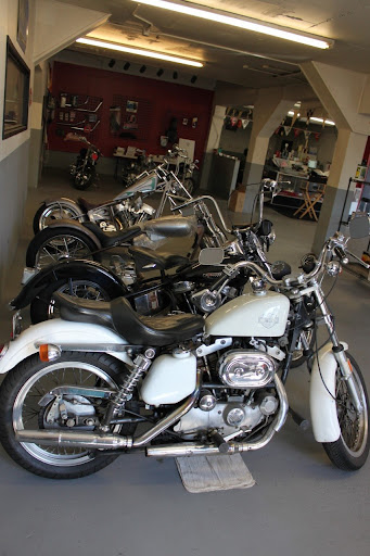 Motorcycle Dealer «Fast Bikes Inc», reviews and photos, 15852 SW Upper Boones Ferry Rd, Lake Oswego, OR 97035, USA