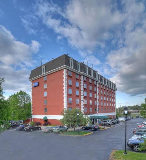 Comfort Inn at the Park image 1