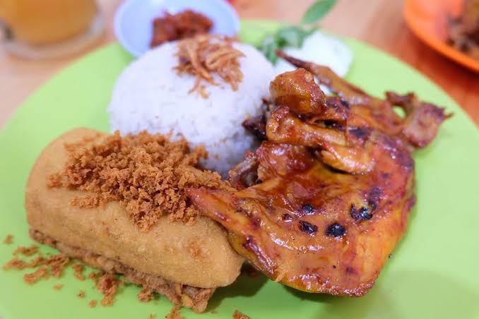 Ayam Goreng Borobudur