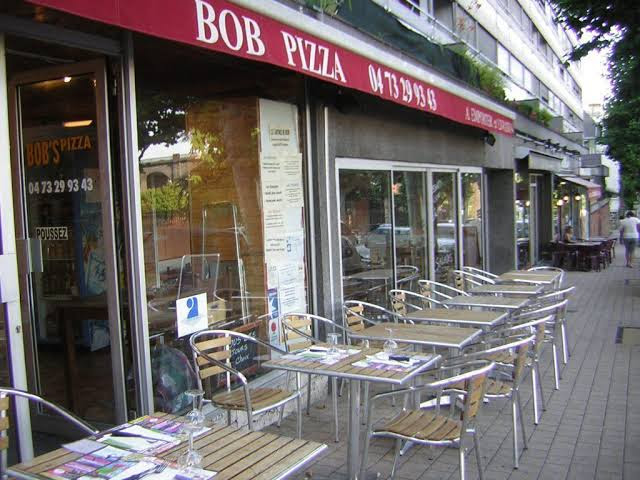 BOB'S PIZZA