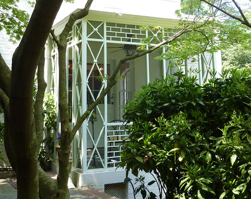 P1010609-2010-04-11-Buckhead-In-Bloom-Philip-Shutze-Porch
