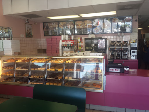 Fast Food Restaurant «Tastees Donut & Burger», reviews and photos, 619 N Fair Oaks Ave, Pasadena, CA 91103, USA