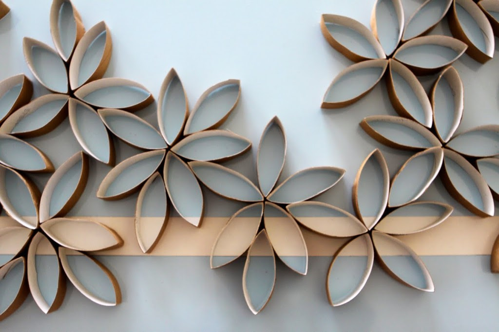 MODERN INTERIOR: Paper Art On Wall