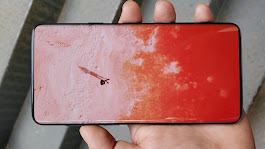 Galaxy S10? iPhone X Plus? Photoshopped? What is this? | Pocketnow