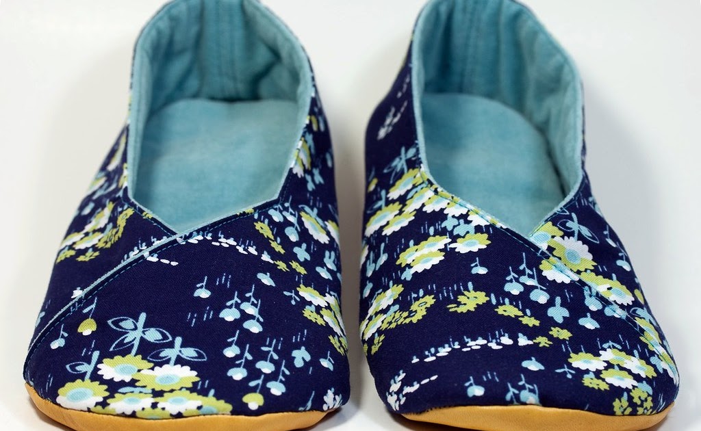 Tiny Apartment Crafts: Present Project: Kimono House Shoes