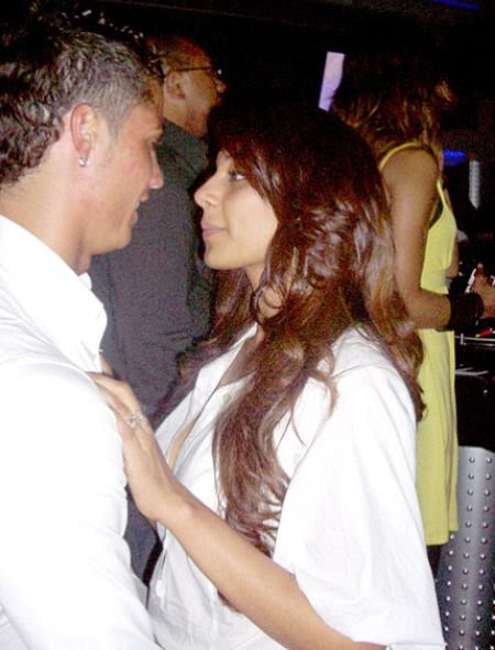 Actress World: Cristiano Ronaldo Bipasha Basu Kissing Photos