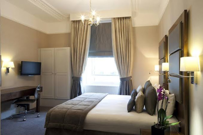 Reviews of Strathmore Hotel - Gem Hotels in London - Hotel