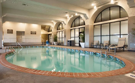 Hotel «Embassy Suites by Hilton Bloomington/Minneapolis», reviews and photos, 2800 American Blvd W, Bloomington, MN 55431, USA