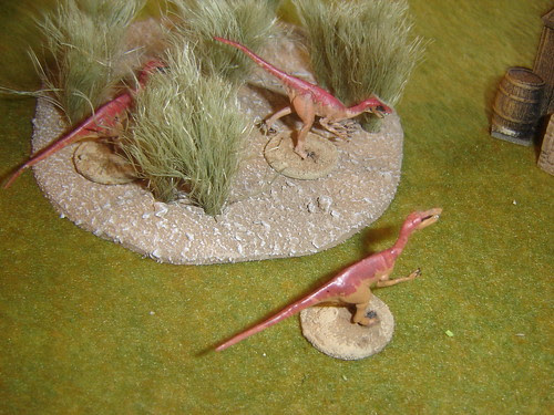 Raptors rush in towards farmhouse