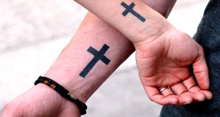 4. 100+ Simple Cross Tattoos for Men (2021) Religious Designs - wide 3