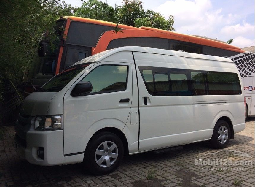 20 Isi Mobil Toyota  Hiace  Trend Masa Kini