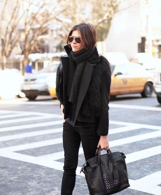 Le Fashion: Emily Weiss Aces The All-Black Look Again