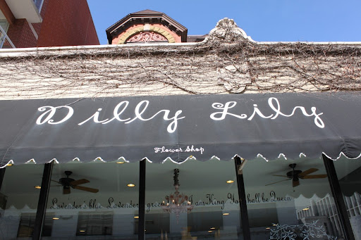 Dilly Lily, 742 W Fullerton Pkwy, Chicago, IL 60614, USA, 