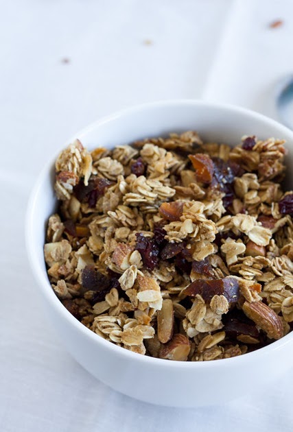 Vanilla Garlic: Saturday Morning: Vanilla-Maple Granola