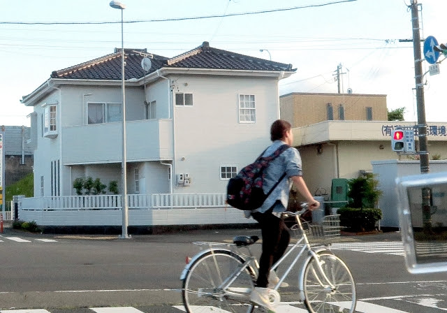 自転車 10 分 何 キロ