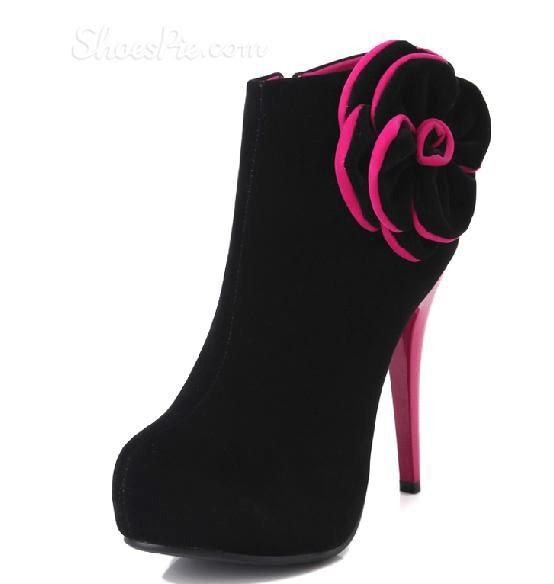 Fashion World: Black and pink high heel shoes