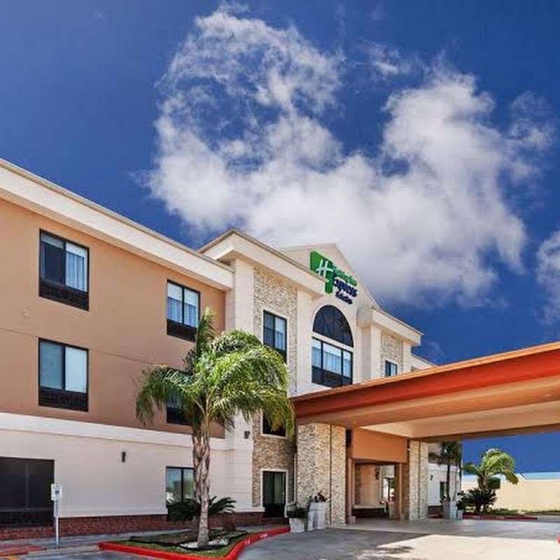 Holiday Inn Express & Suites Houston East