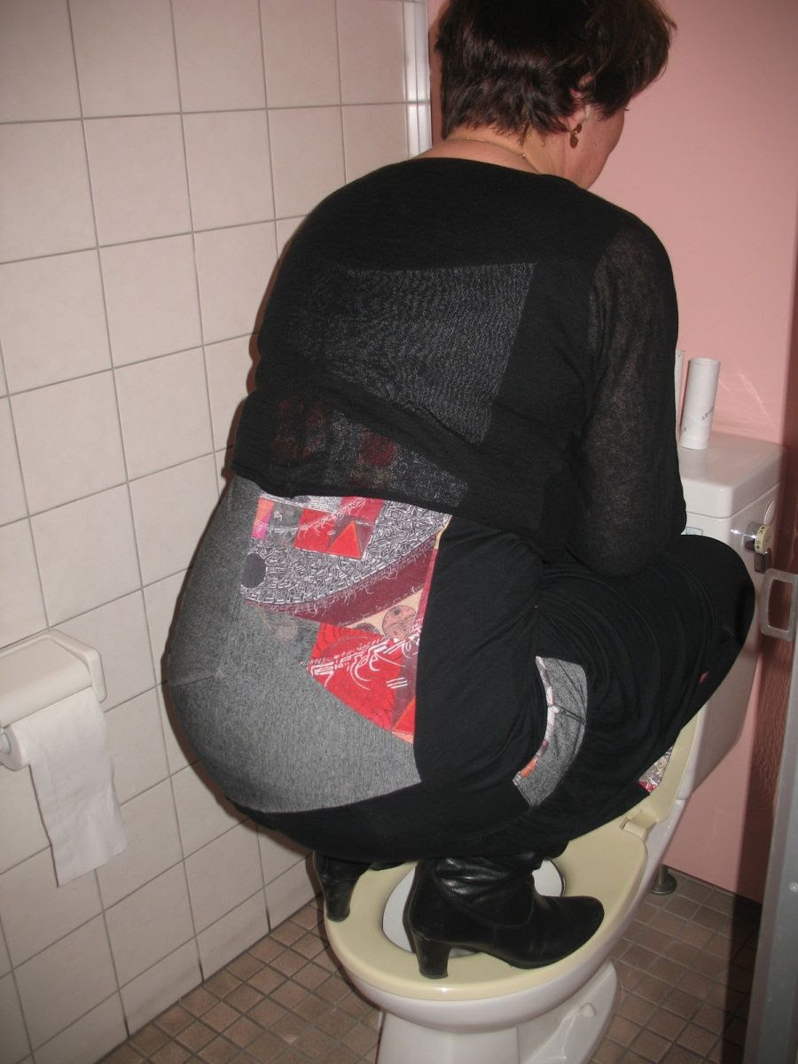 Ça donne envie de le faire! Fou rire dans les toilettes de mon école, merci M'man !