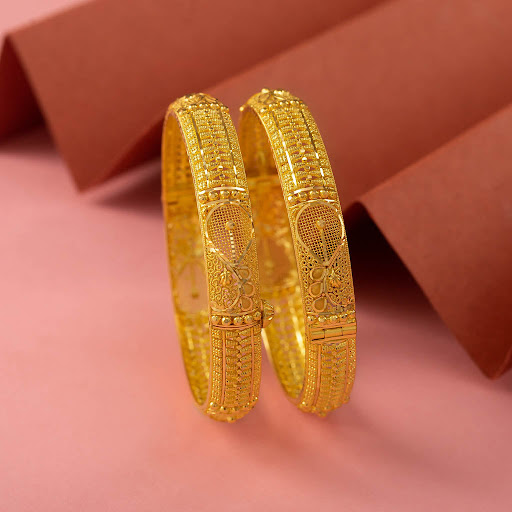 Gleaming Elegance: A Comprehensive Guide to 22K Gold Bangles插图