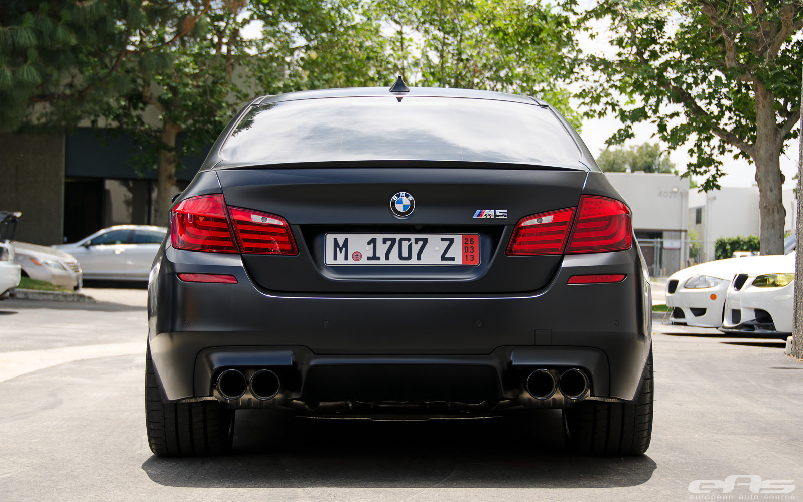 BMW м5 f10. BMW m5 f10 зад. М5 зад