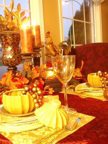 Dining Delight: Last Year's Fall Decor