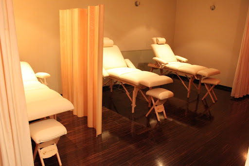 Aura Wellness Spa image 3