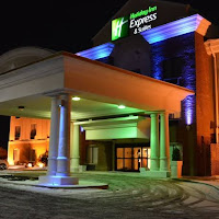 Holiday Inn Express & Suites Lancaster, an IHG Hotel