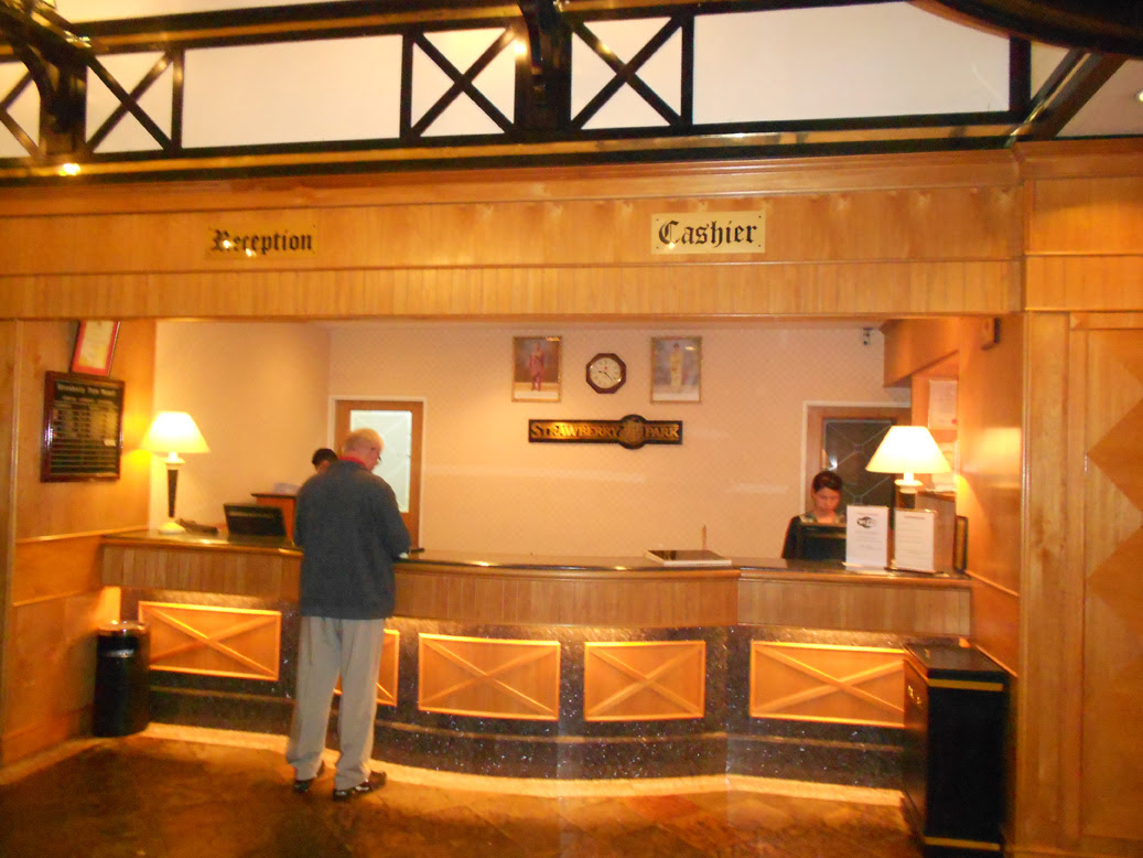 Front Desk Strawberry Park Resort, Cameron Highlands reception strawberry park resort Berlibur di Strawberry Park Resort, Cameron Highlands