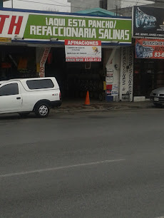 REFACCIONARIA SALINAS