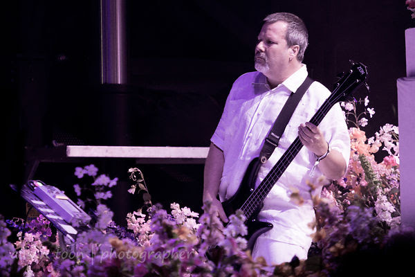 Bill Gould, bass, Faith No More