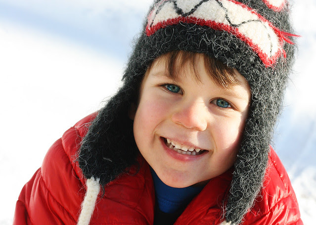 oliver in the snow 2012b