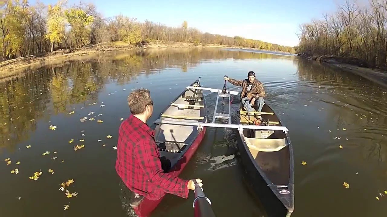 Maxwell Trigo Detail How to connect two kayaks together