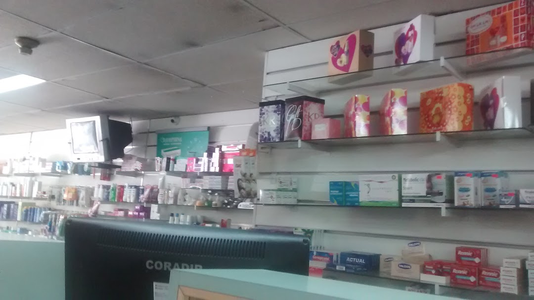 Farmacia IOSFA Larrea