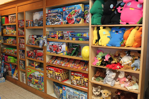 Toy Store «Main Beach Toys & Games», reviews and photos, 150 Laguna Ave, Laguna Beach, CA 92651, USA