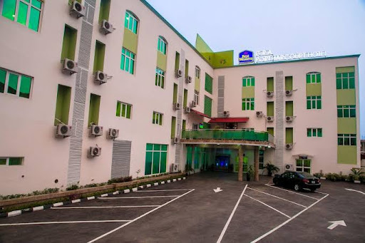 Best Western Hotel, GRA Portharcourt Hotel, Plot F35 Woke St, Off Sanni Abacha Rd G.R.A Phase III, Port Harcourt, Nigeria, Public Swimming Pool, state Rivers