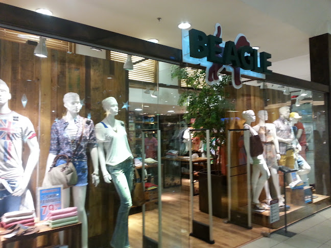 BEAGLE - Shopping Center