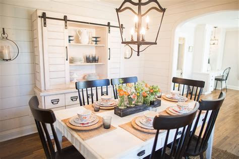 FIXER UPPER /THE MAGNOLIA MOM on Pinterest Magnolia Market, Fixer Upper and Chip And Joanna Gaines FIXER UPPER /THE MAGNOLIA MOM on Pinterest Magnolia Market, Fixer Upper and Chip And Joanna Gaines