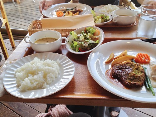 20120512114210