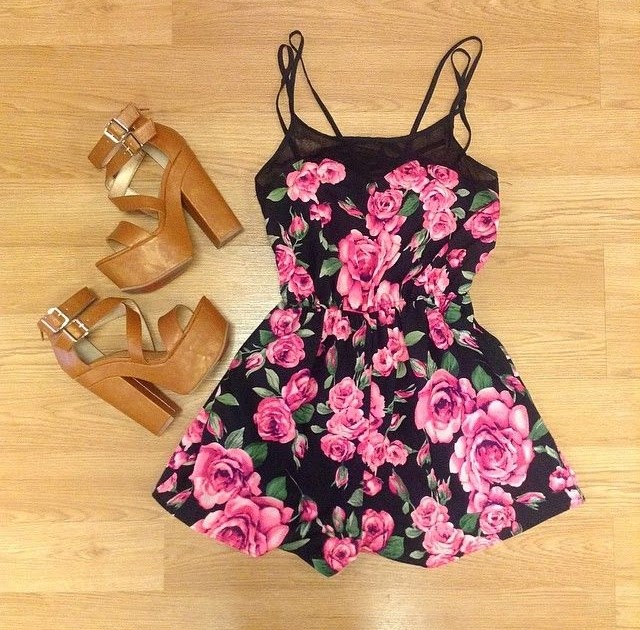 Fashion, Beauty And Style : Pretty Rose Printed Summer Little Dress