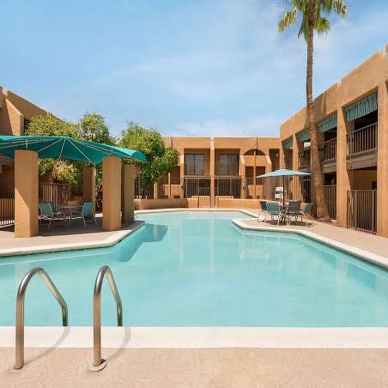 Ramada by Wyndham Tucson Airport