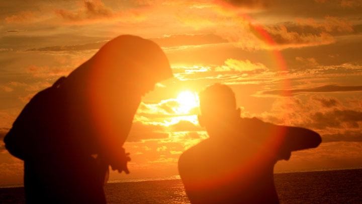 Gambar Senja Sore Di Pantai Gambar Bagus