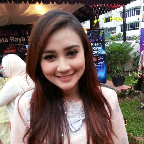 @waw4_zainal yg kiut miut pun ada. Tgh join games Fesyen #GalaTVFiestaRaya