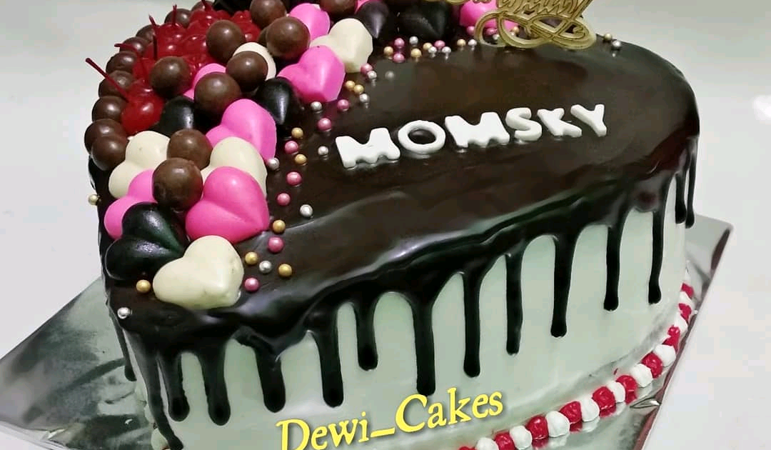 Gambar Kue Ultah Bentuk Love Terbaru