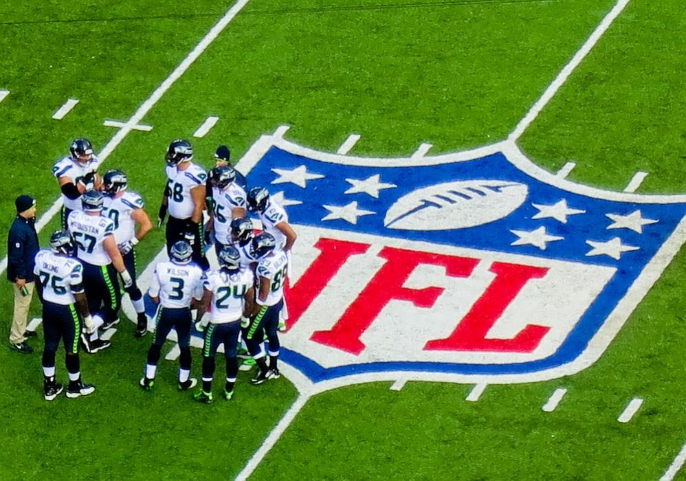 5 Reasons Football Fans Are Losing Interest In NFL Games 5 Reasons Football Fans Are Losing Interest In NFL Games