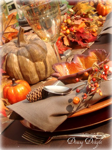 Dining Delight: Backyard Fall Luncheon