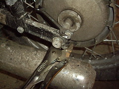 why doesn't it come with two 17mm wrenches??