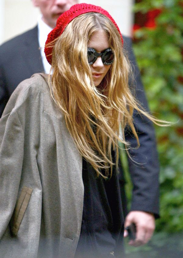 Olsens Anonymous: Steal Mary-Kate Olsen's Red Beanie Look